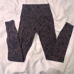 Lululemon Align Pant *Full Length 28"
Lacescape Spanish Rose Black Size 2